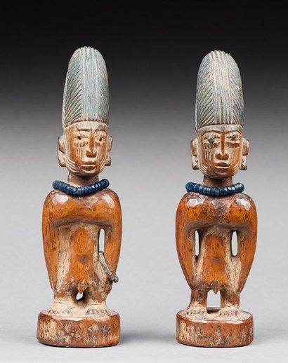 Paire de jumeaux Ibedji masculins, ils sont...