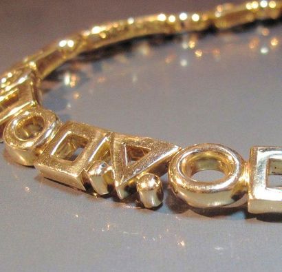 CHANEL
Collier ras de cou en or jaune 18...