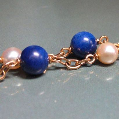 Bracelet en or jaune 18 K ponctué de perles...