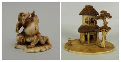 Okimono en ivoire: pavillon, arbre et lanterne...