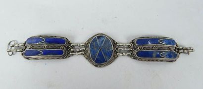 Bracelet en argent et en pierre bleue. Turkménistan,...