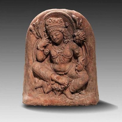 Stèle en terre cuite représentant le « Bodhisattva...