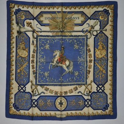 HERMES
Foulard carré en soie, illustrant...
