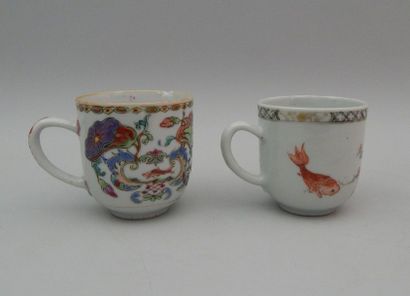 Tasse en porcelaine à décor «Pompadour» de...