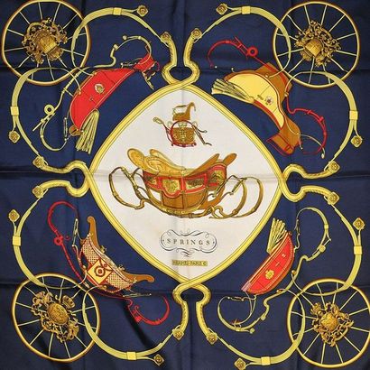 HERMES
CARRE en soie 