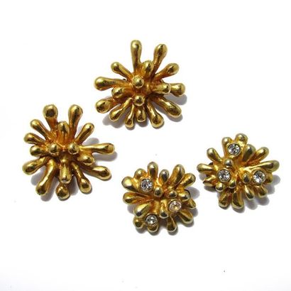 Christian LACROIX
2 Paires de CLIPS D'OREILLES...