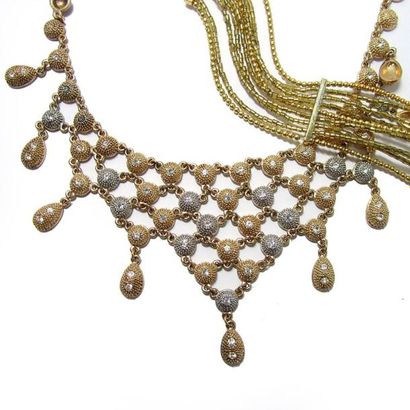 LOT de bijoux fantaisie comprenant un collier...
