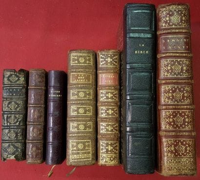[RELIGION] Ensemble de volumes reliés :
-...