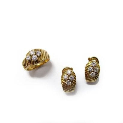 FRED
DEMI PARURE en or jaune 18k (750/°°),...