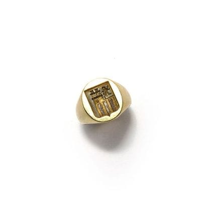 BAGUE chevalière en or jaune 18k (750/°°),...