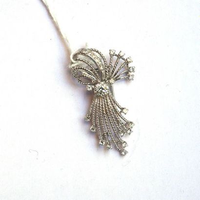 CLIP DE REVERS en or gris 18k (750/°°), à...