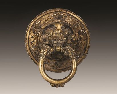 Poignée de porte de monastère en bronze doré...
