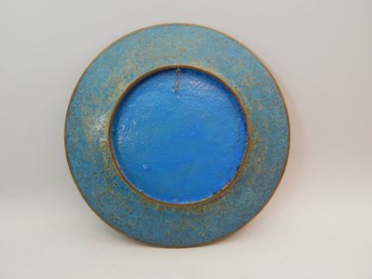 Assiette en émaux cloisonné à décor d’oiseaux...