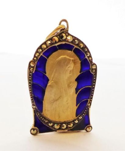 Pendentif Art Nouveau en métal et émail bleu,...