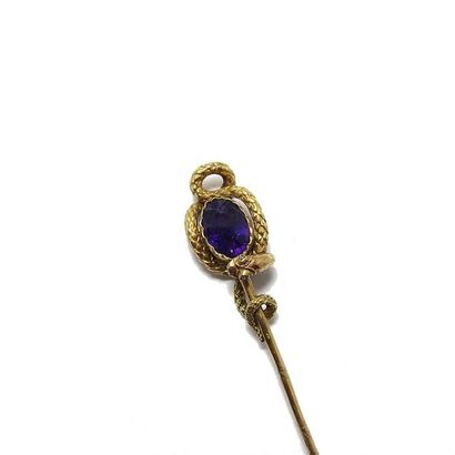 EPINGLE DE CRAVATE en or jaune 18k (750/°°),...