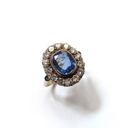BAGUE en or jaune 18k (750/°°) et argent...