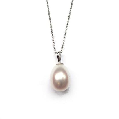 COLLIER en or gris 18k (750/°°), tour de...