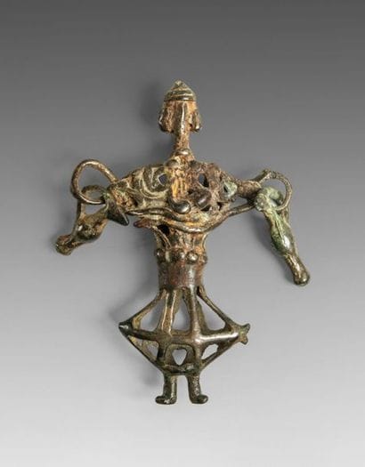 Maternité Amlash, pendentif en forme de figurine...