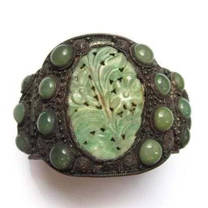 BRACELET en argent (925/°°), à décor asiatique...