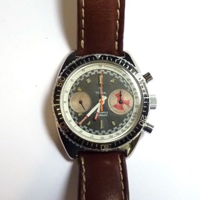 YEMA. Montre - chrono d'homme à boîtier rond...