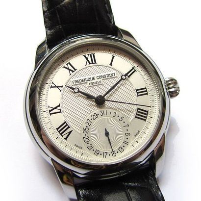 FREDERIQUE CONSTANT

MONTRE BRACELET en acier....