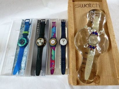 SWATCH

Lot de 5 MONTRES à quartz. 

Etat...