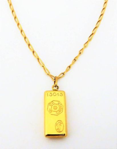 PENDENTIF lingot en or 18k (750/°°)

Présenté...