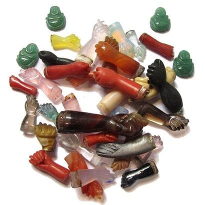 LOT de 4 Bouddhas sculptés dans de l'aventurine.LOT...