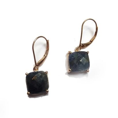 Paire de PENDANTS D'OREILLES en vermeil (925/°°),...