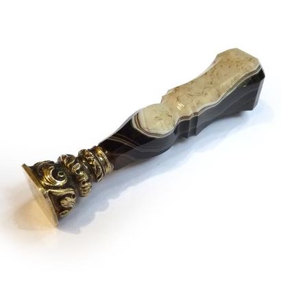 CACHET en vermeil (925/°°), non gravé, à...