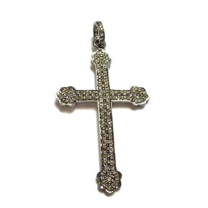 PENDENTIF en argent (925/°°) patiné, stylisant...