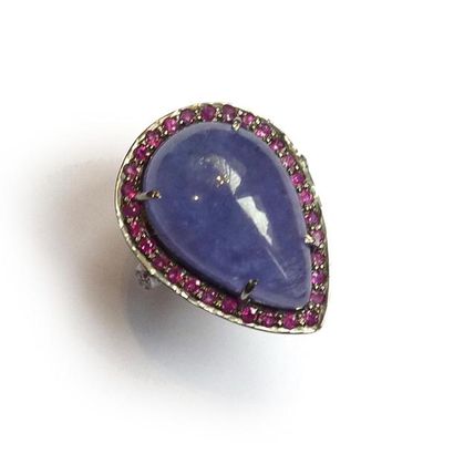 BAGUE en argent noirci (925/°°), ornée d'une...