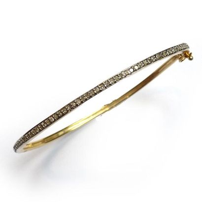 BRACELET jonc rigide ouvrant en vermeil (925/°°),...
