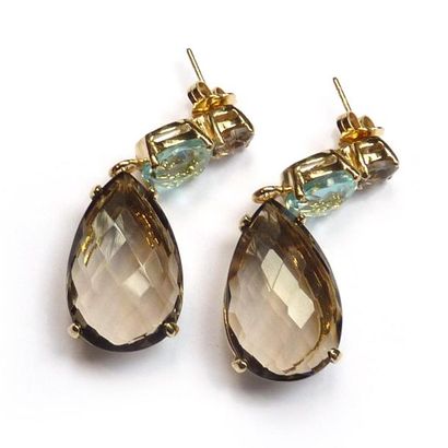 Paire de PENDANTS D'OREILLES en vermeil (925/°°),...