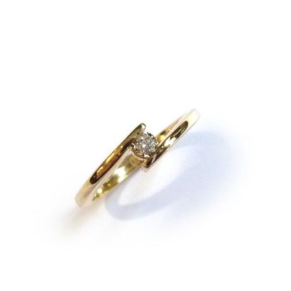 BAGUE solitaire en or jaune 18k (750/°°),...