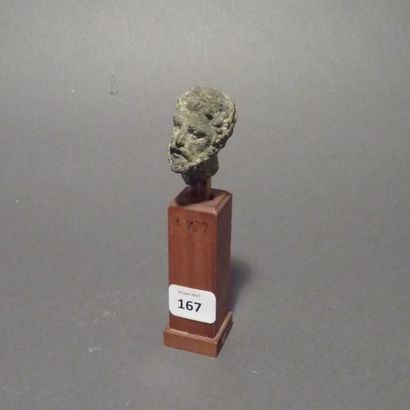 Tète expressive d'homme barbu en bronze à...