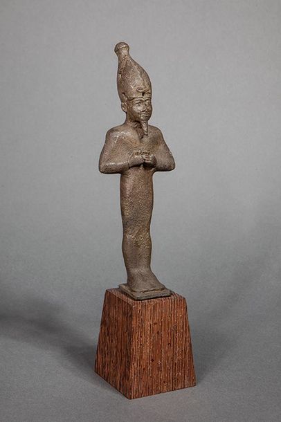 Statuette votive représentant le dieu Osiris...