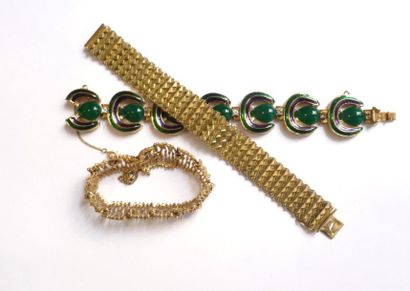 LOT comprenant 3 bracelets vintage dont deux...