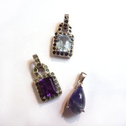 LOT de 3 pendentifs en argent (925°/°°)....