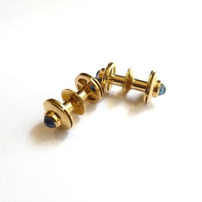 Paire de BOUTONS DE MANCHETTE cylindriques,...