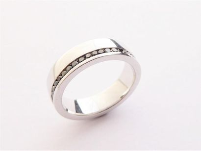 ALLIANCE en or blanc 18k (750°/°°) tour complet...