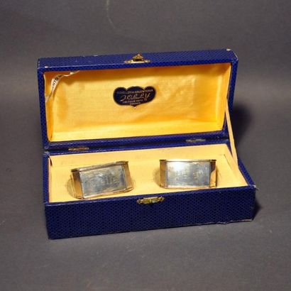 Paire de ronds de serviette en argent 800°/°°...