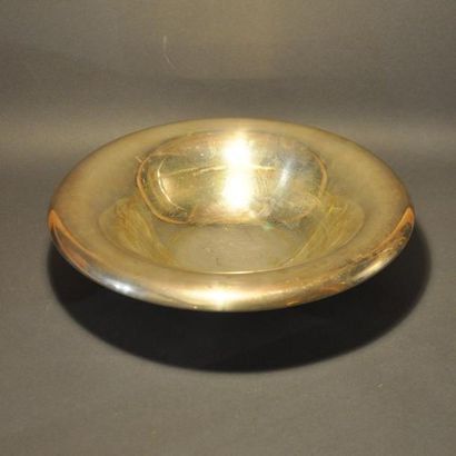Coupe à bord ourlé en argent uni 800°/°°,...
