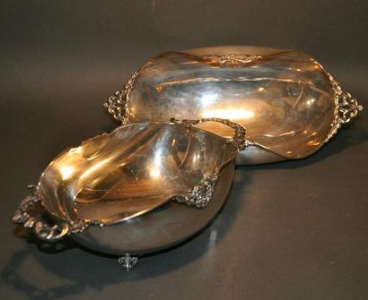 Coupe et corbeille en argent uni 800°/°°,...