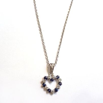 CHAINE et PENDENTIF en or gris 18K (750°/°°)...