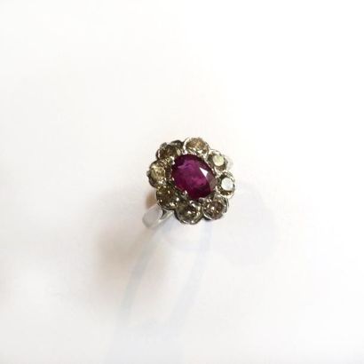 BAGUE pompadour en or gris 18k (750°/°°),...