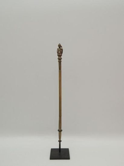 Stylet de tatouage «Mai Sak» en bronze. 

Birmanie,...