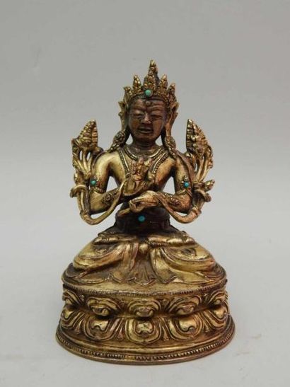Bodhisattva Manjusri assis en padmasana sur...