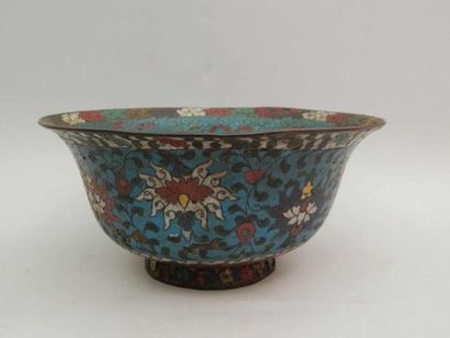Bol en bronze et émaux cloisonnés à décor...