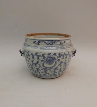 Pot en porcelaine « bleu blanc ». 

(XIXe...